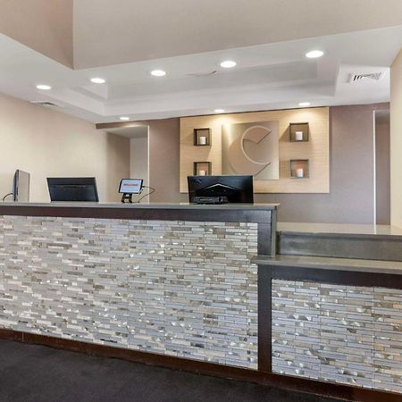 Comfort Inn Airport Manchester Exterior photo