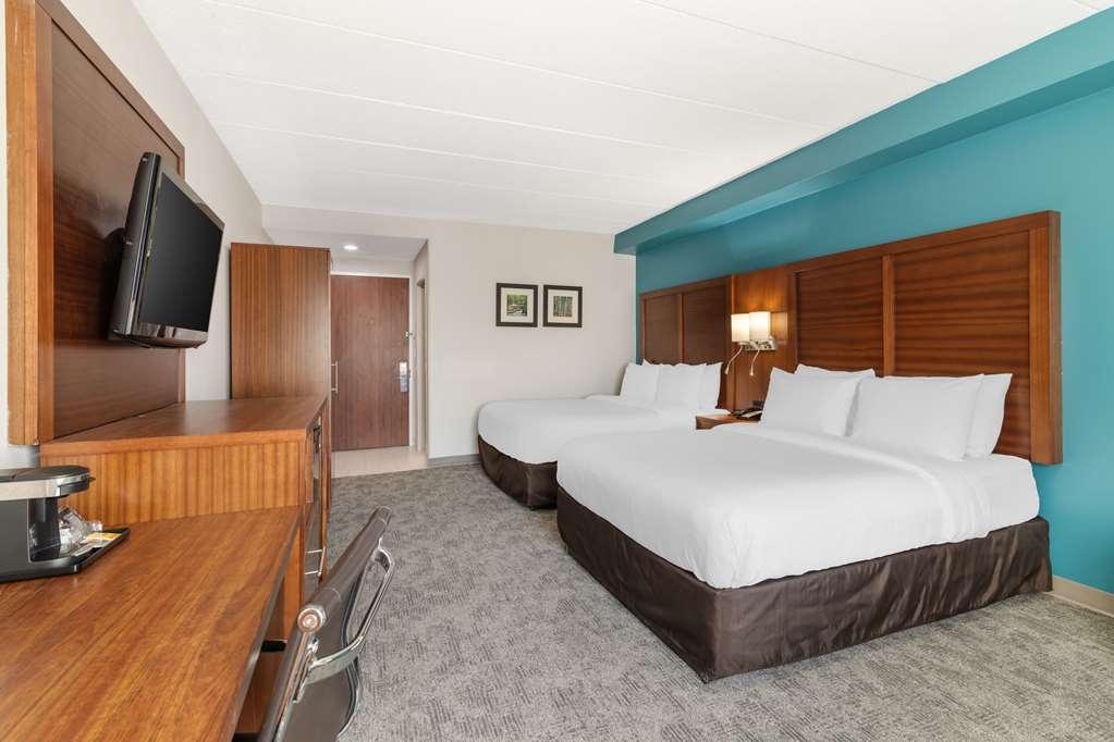 Comfort Inn Airport Manchester Room photo